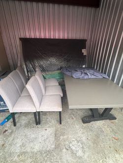 Table (6 chairs)