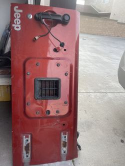2012-2019 Jeep Wrangler Tailgate