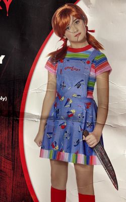 Girls CHUCKY Costume. Size is 8-10 but looks like it would fit a child age 5-7 . Includes Dress and Wig