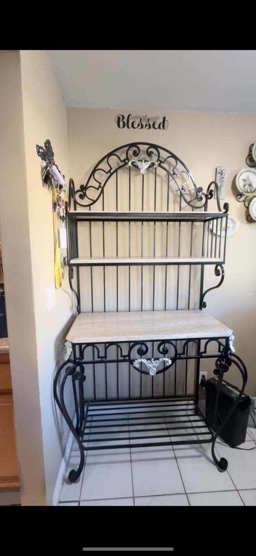Black Metal Bakers Rack