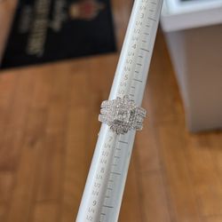Princess Cut Queen Wedding Ring 