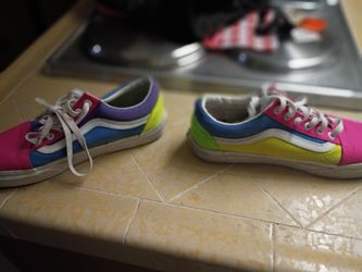 Neon vans