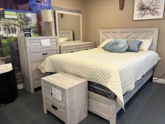 New 5pc Valor Queen  Bedroom Set