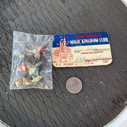 Walt Disney Collectibles Lot – 1974 Magic Kingdom Club Card + Miniature Figures (Alice, Pinocchio & More)  Fun mixed lot of vintage Walt Disney memora
