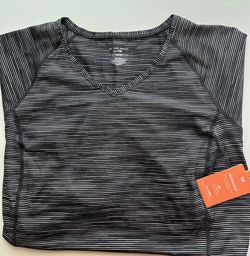 NWT- Tek Gear Short Sleeve Women’s Top