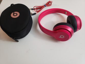 Beats By Dr Dre Solo 2 Wired.  Pink/black