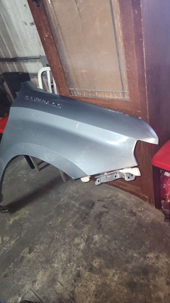 2019-2024 CHEVROLET SILVERADO PASSENGER FENDER