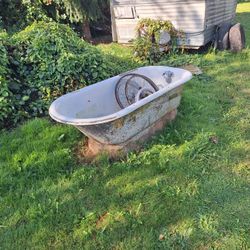 Cast Iron Pedestal Tub