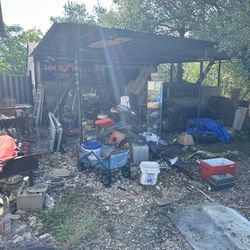 ESTATE CLEAR OUT GARAGE EDITION - SUNDAY MONDAY