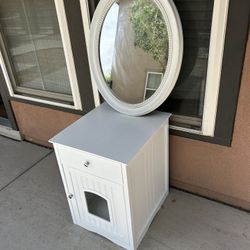 Aufuka Cat House Litter Box And Mirror 