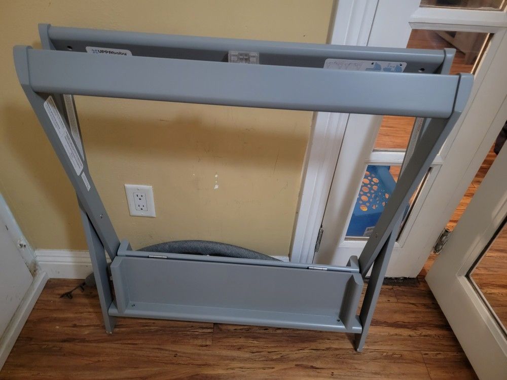 Uppa Babby Bassinet Stand