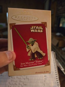 Hallmark star wars Yoda ornament