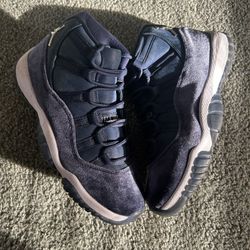 Jordan 11 Midnight Navy