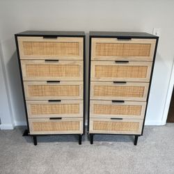 Black and Brown Wood 5-Drawer Chest 