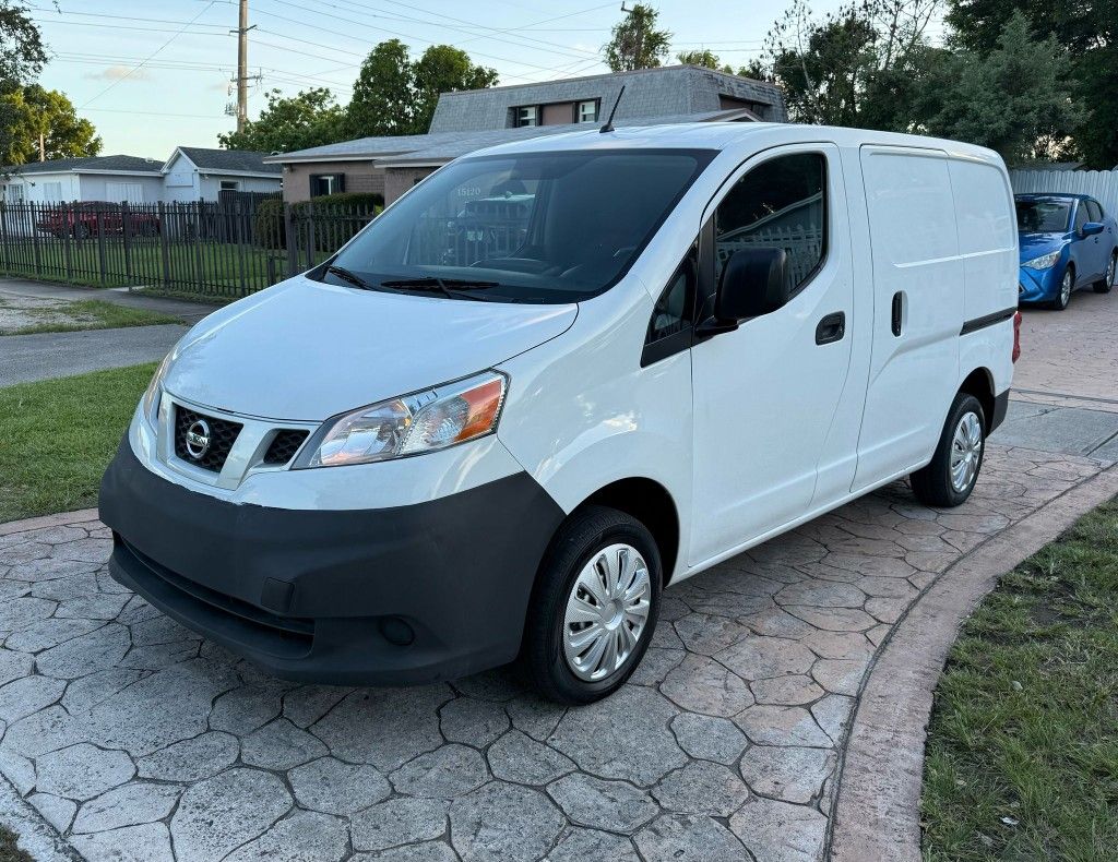 2015 Nissan Nv200