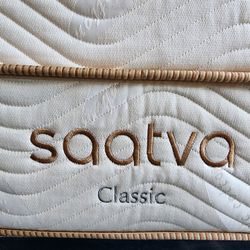 Saatva Classic Mattress, Luxury Firm, 14.5”, Full, Like New