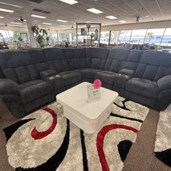 Power Recliner Sectional 