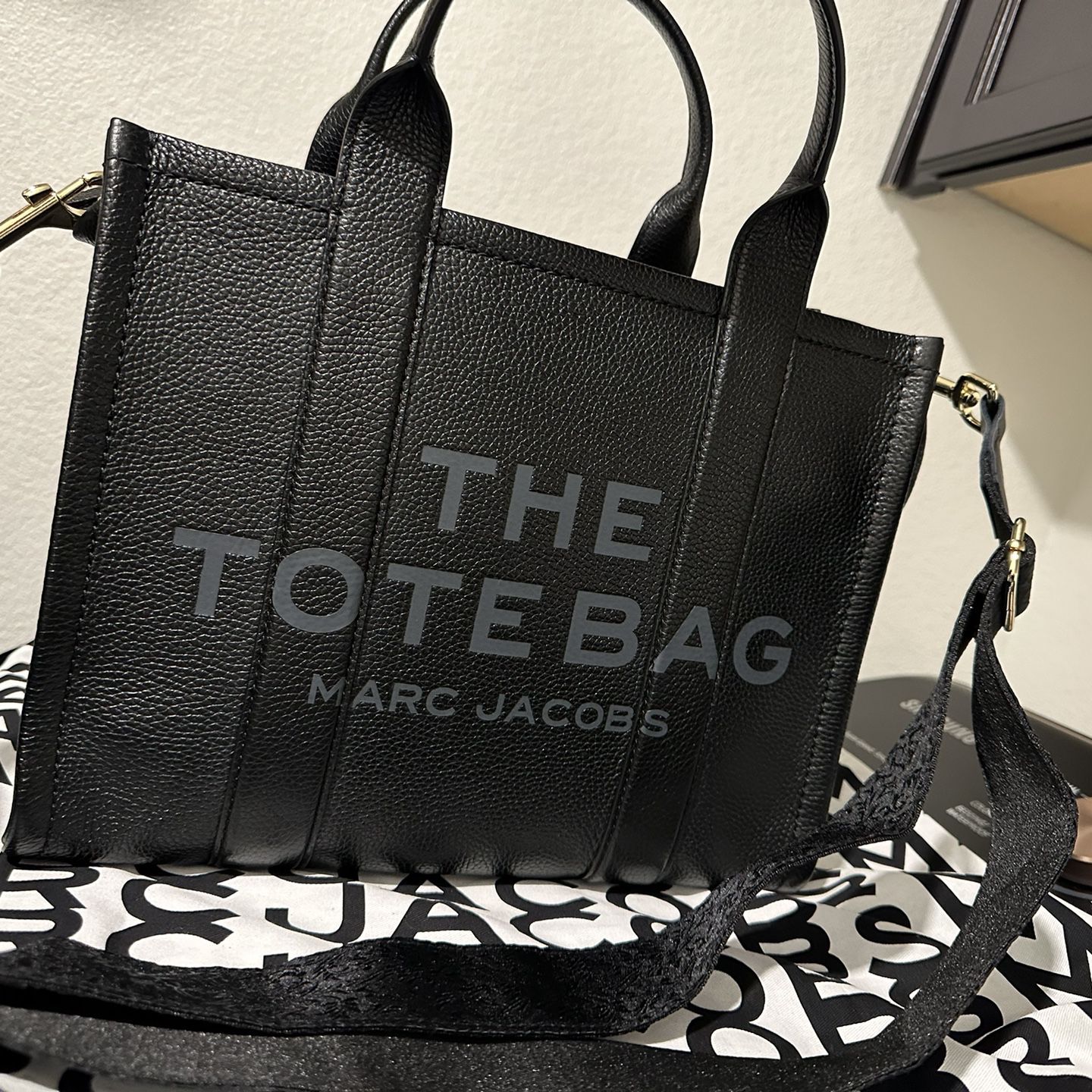 Marc Jacobs Tote New With Tags for Sale in San Diego, CA - OfferUp