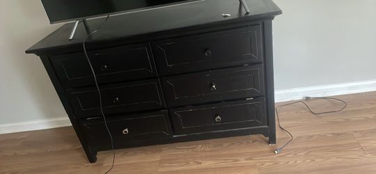 Black dresser