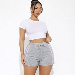 Gray /pink stripes shorts (medium)