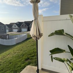 7.5ft Round Outdoor Tilting Patio Umbrella with Stand