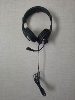 Black Wired Headset with Boom Microphone
