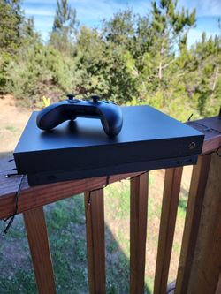 Xbox One X And Controller And 50" 4K HDR10 TV INSTANT GAMING PACKAGE