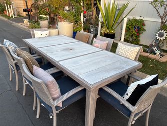 Patio furniture set table and 8 chairs RTS brand