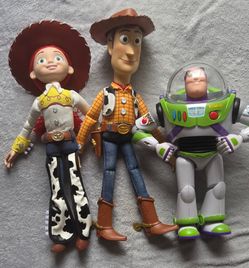 Toy story collection buzz and custom woody jessie