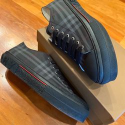 Burberry Shoes Size 40-44