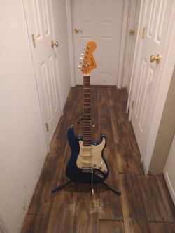 Fender Squier Stratocaster Electric Guitar Blue