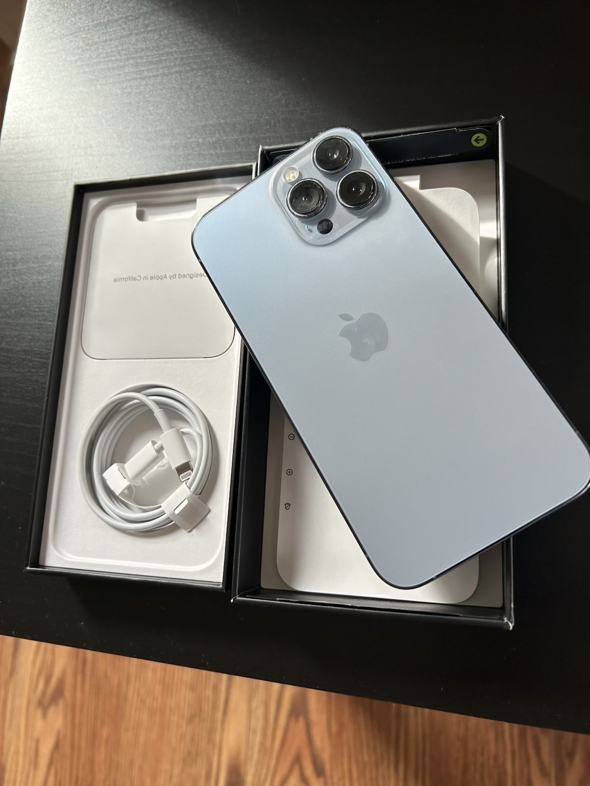 iPhone 13 Pro Max Blue 128 GB UNLOCKED TO ANY CARRIER ******** LIKE NEW ******