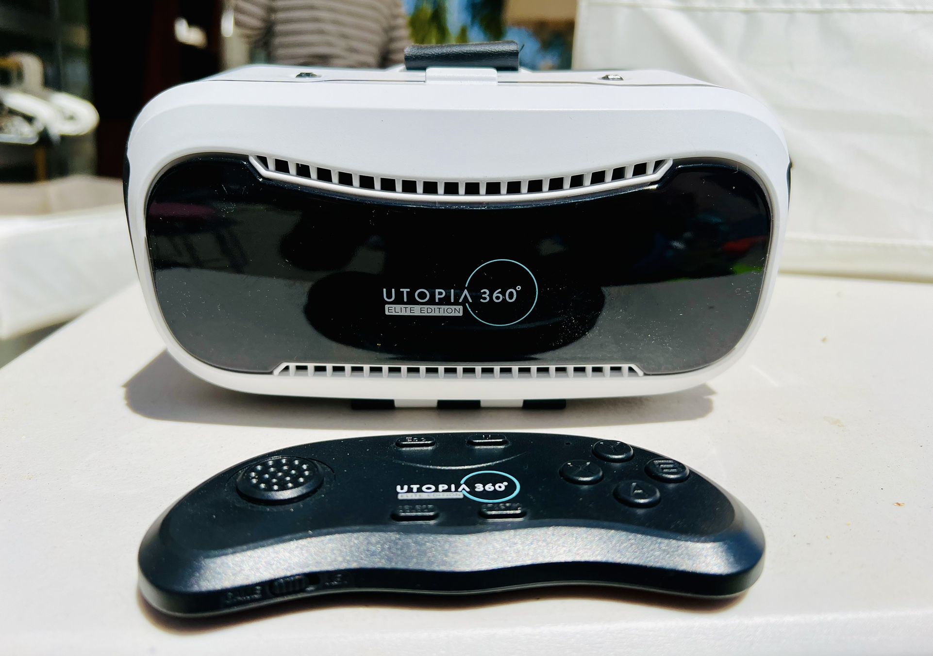 Retrak Utopia 360 Elite Edition Virtual Reality Headset