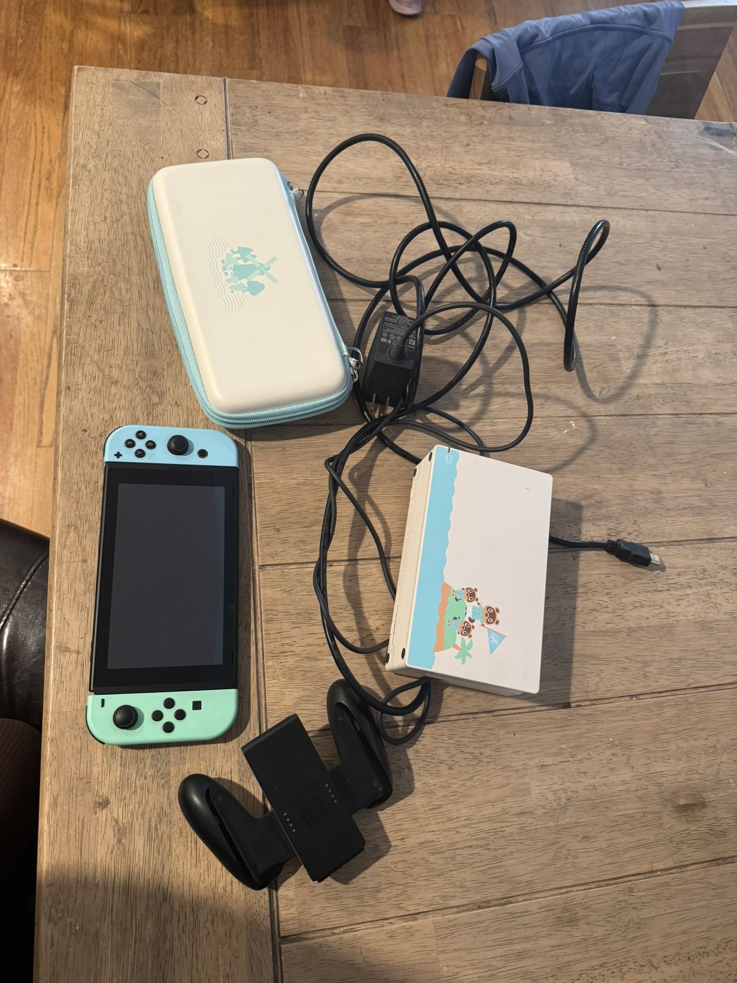 Nintendo Switch- Animal Crossing