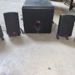 Klipsch Speaker With Subwoofer