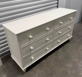 VINTAGE MCM MADE IN USA SOLID WOOD WHITE LARGE 6-DRAWER DRESSER NEW CONDITION DELIVERY AVAILABLE