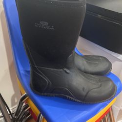 Men’s Snow Boots, Size 10