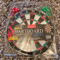 Dart board game with 6 Darts