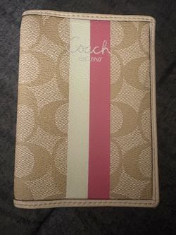 Women’s coach wallet