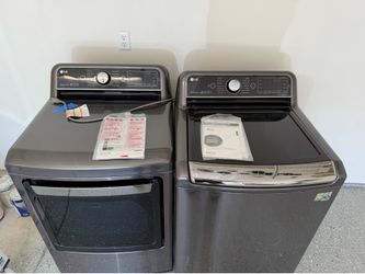 LG Washer/Gas Dryer Set - Black Stainless $800/OBO