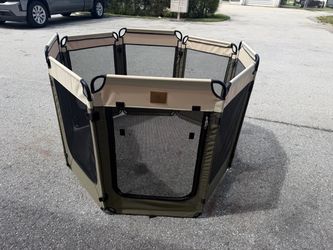 Soft Sided Folding Portable 8-Panel Pet Dog Play Pen with Ground Stakes and Carry Bag, Like New. Each Panel 24x36in