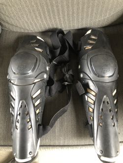Fox Titan Pro Knee Protection 