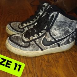 Nike Shoes SIZE 11