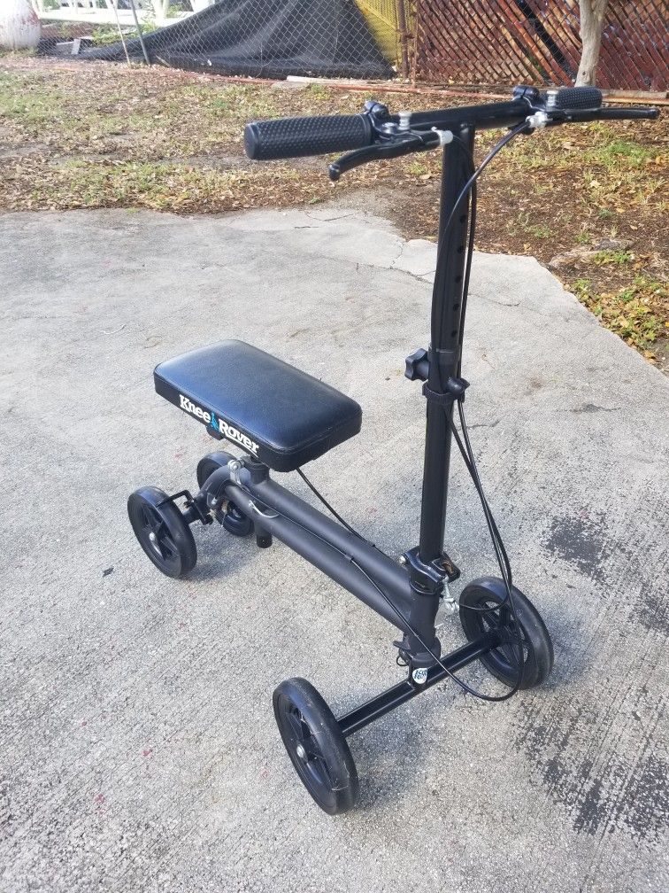 knee scooter