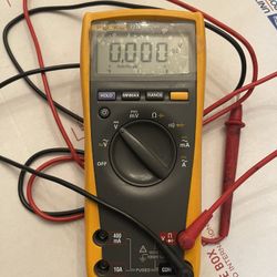 Fluke 77 IV Multimeter Used Condition, Works $300 Firm On Price