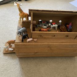 Handmade Wooden Arc With Critters