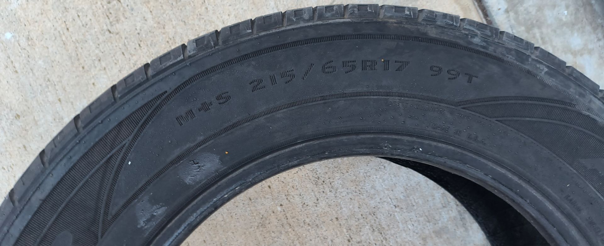 Normal Chula Good year 215/65R17 99H for Sale in Chula Vista, CA - OfferUp