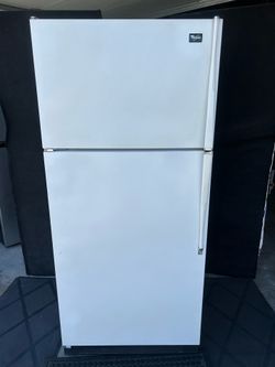Whirlpool refrigerator top freezer and fridge