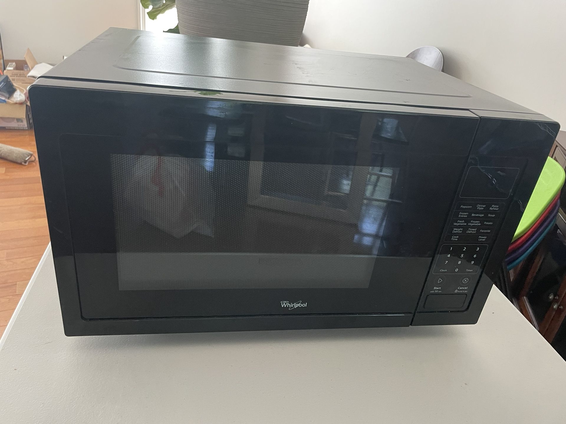 Whirlpool WMC30516AB0 1200W Microwave