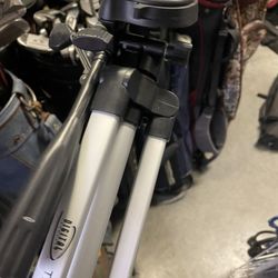 Camera tripod with extendable legs